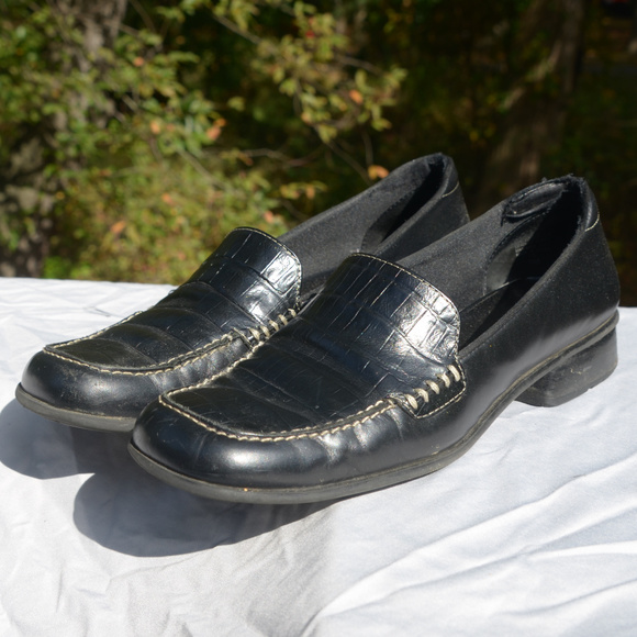 Black loafers with snakeskin pattern - Picture 2 of 8
